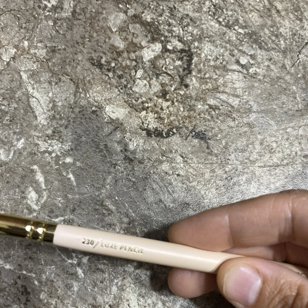 ZOEVA 230 Luxe Pencil Screen Queen‎ Makeup Brush